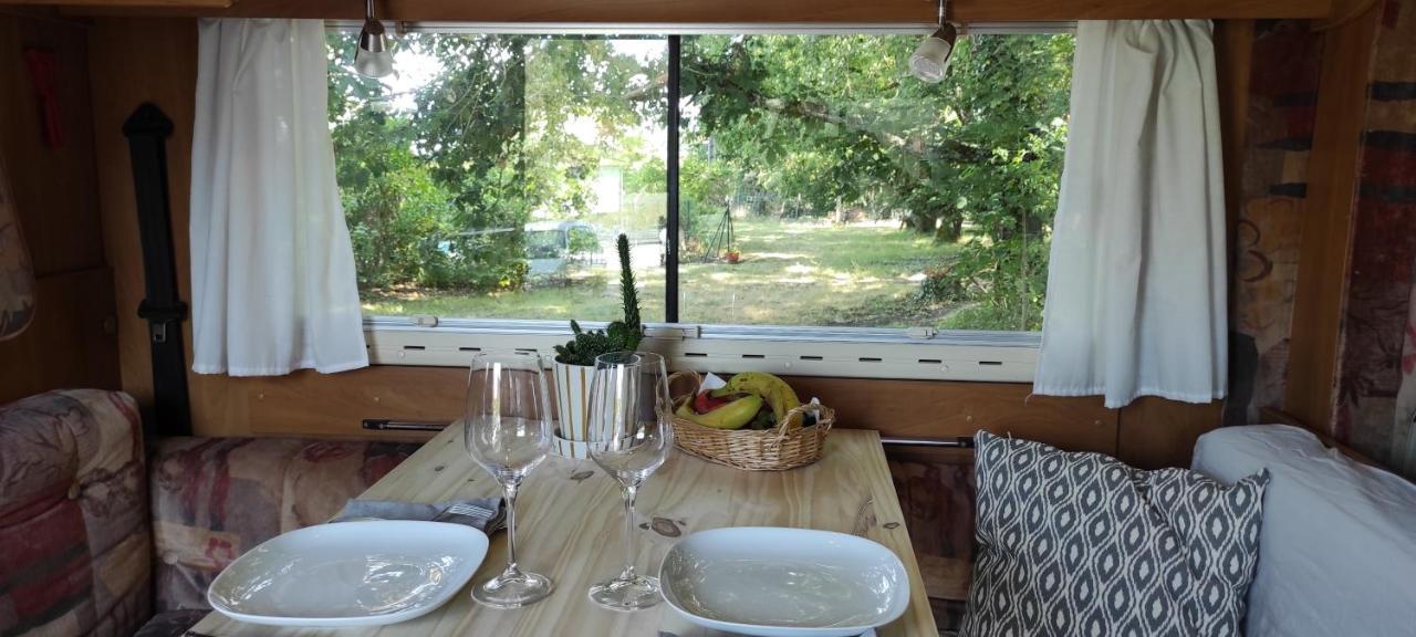 Charmant Camping-Car A La Campagne Labessiere-Candeil Kültér fotó